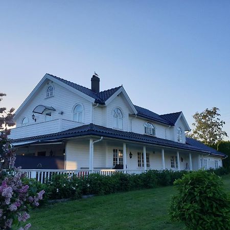 Beach Front Villa In Tonsberg Norway Only July 20-25 Exterior foto